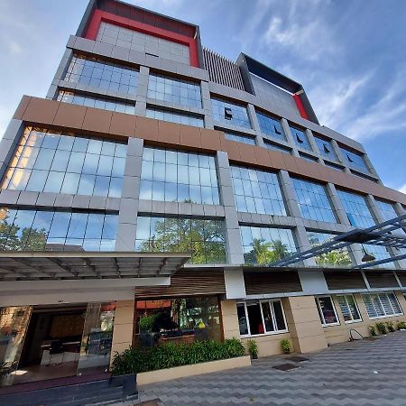 Hotel Sree Gokulam Apartments Guruvāyūr Eksteriør billede