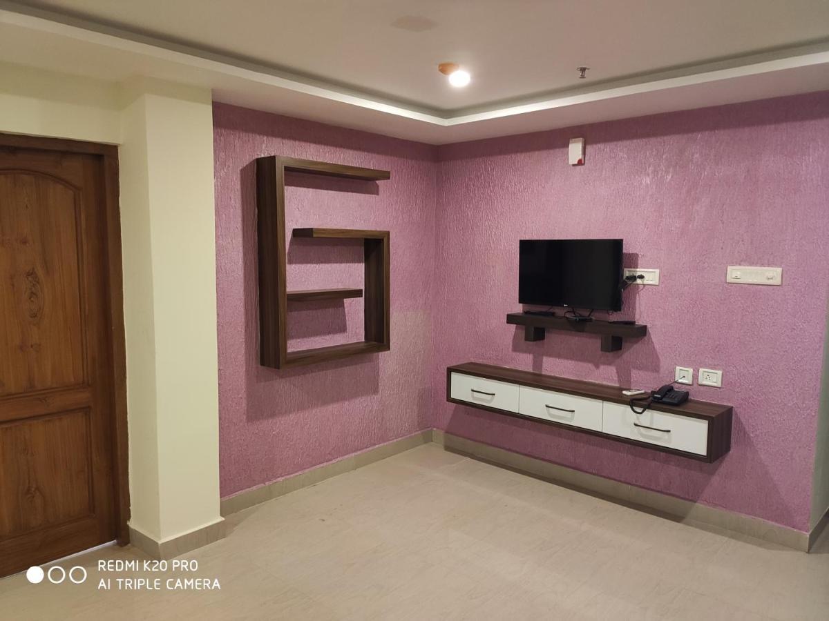Hotel Sree Gokulam Apartments Guruvāyūr Eksteriør billede